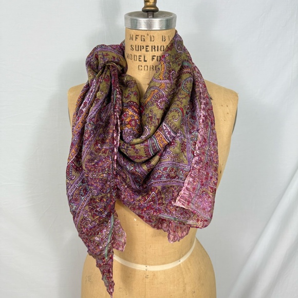 Purple Paisley Silk Scarf 42" X 42" Shirt * Skirt * Swim Suit Cover-Up - Picture 4 of 12